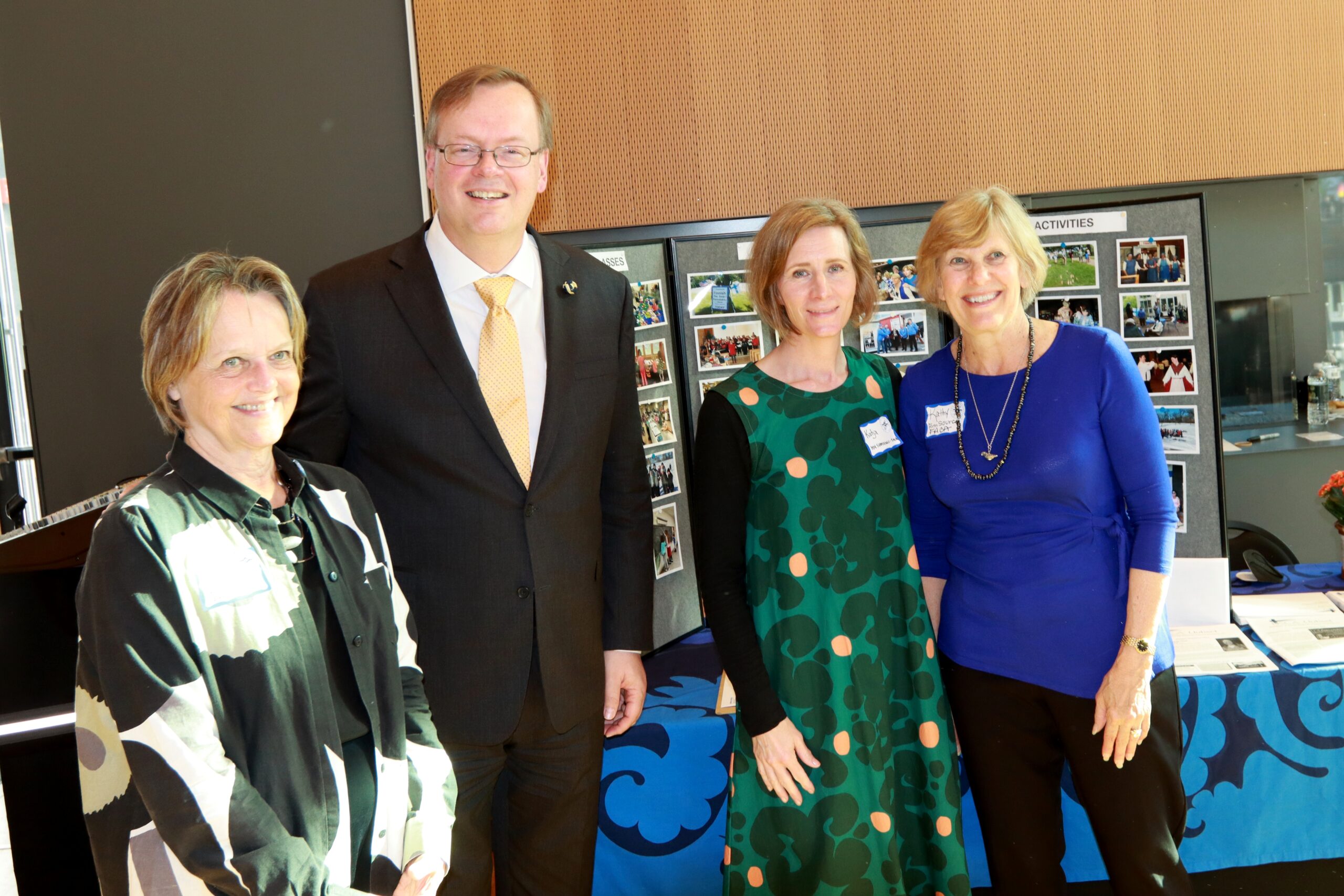 Holiday market setup